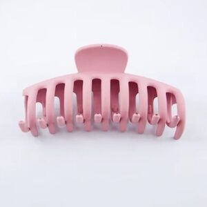 UO Pink Claw Clip